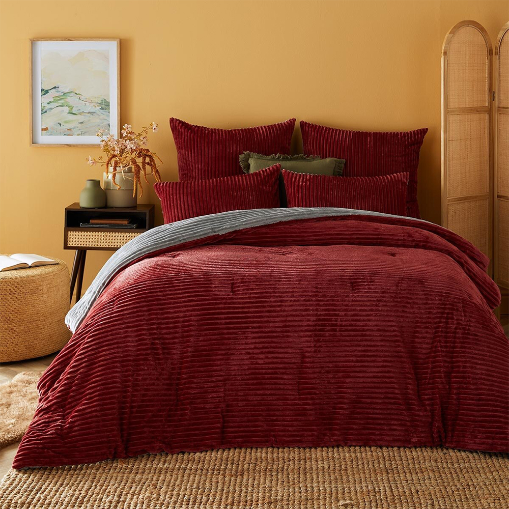 Valley Ribbed Striped Plush vendbar dynesett